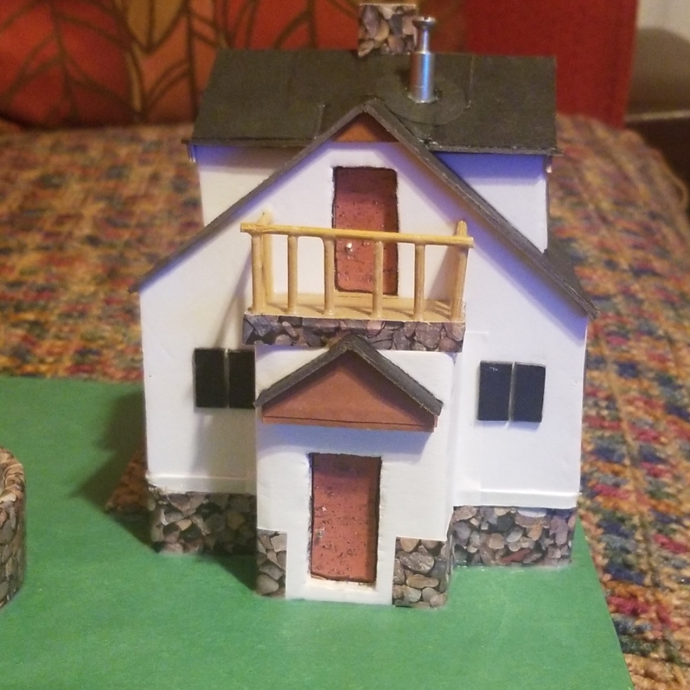 Handmade Miniature House - Picture 6 of 8